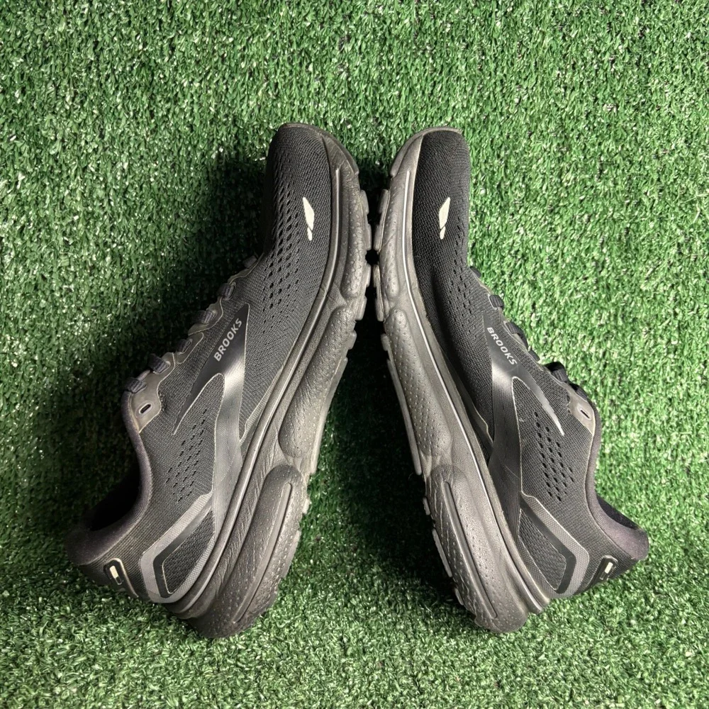 Brooks item you